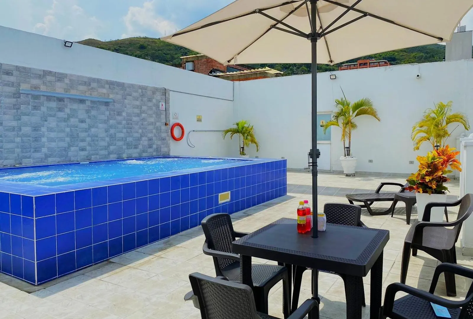 Tama Hotel Granada Real Cali