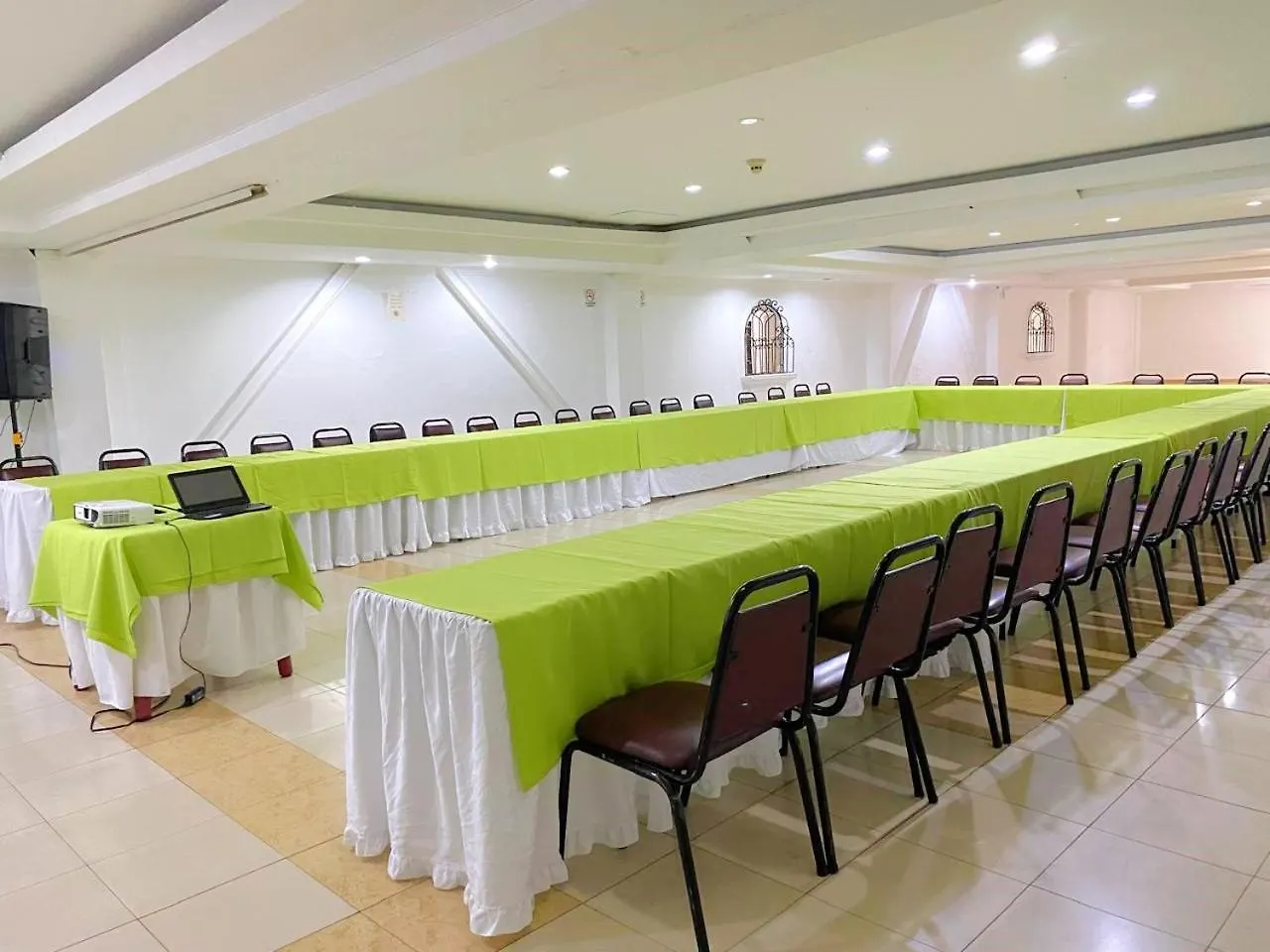 Tama Hotel Granada Real Cali 4*,